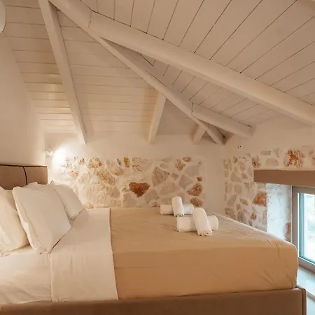 Novel With Private Pool - Sleeps 14, By Zantewize Villa