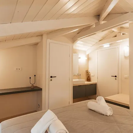 Novel With Private Pool - Sleeps 14, By Zantewize