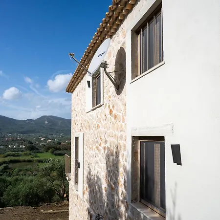 Villa Novel With Private Pool - Sleeps 14, By Zantewize *