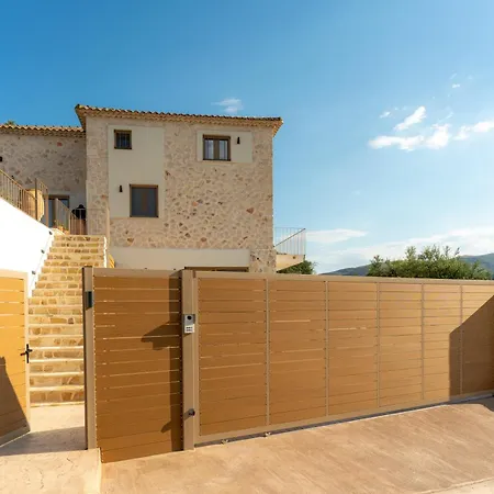 Novel With Private Pool - Sleeps 14, By Zantewize Villa Pandokrátor