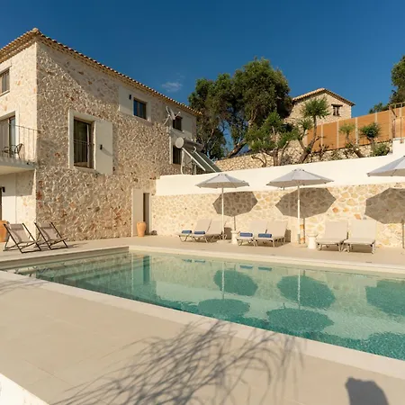 Novel With Private Pool - Sleeps 14, By Zantewize Villa *
