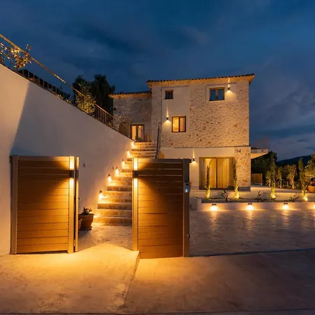 Novel With Private Pool - Sleeps 14, By Zantewize Pandokrátor