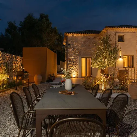 Novel With Private Pool - Sleeps 14, By Zantewize Villa *
