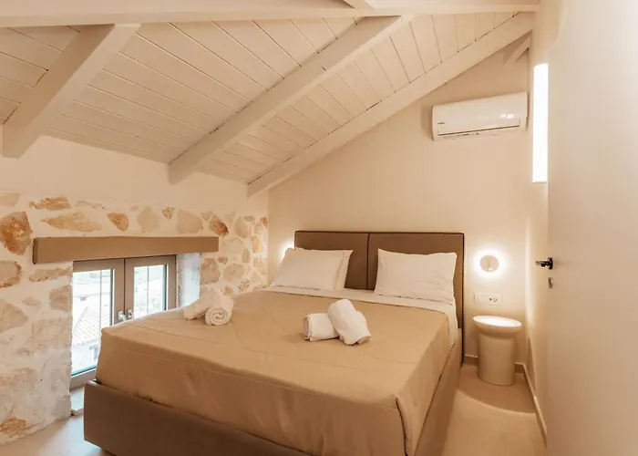 Novel With Private Pool, By Zantewize