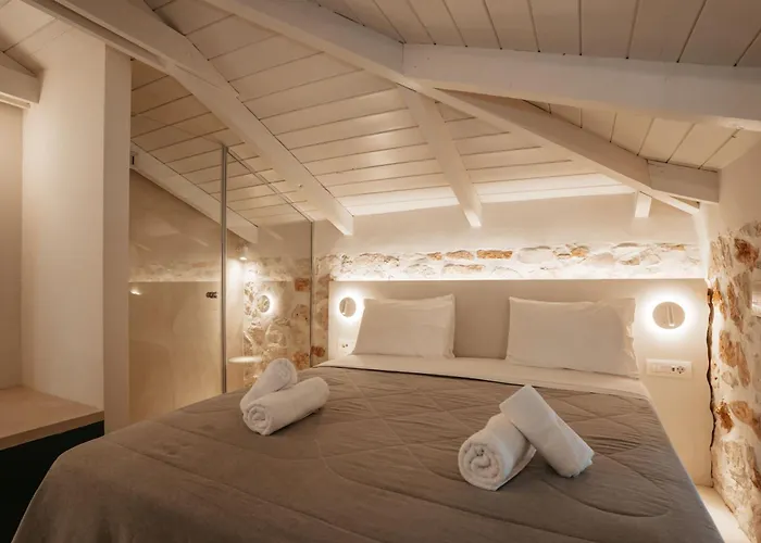 Novel With Private Pool, By Zantewize * Παντοκράτωρ