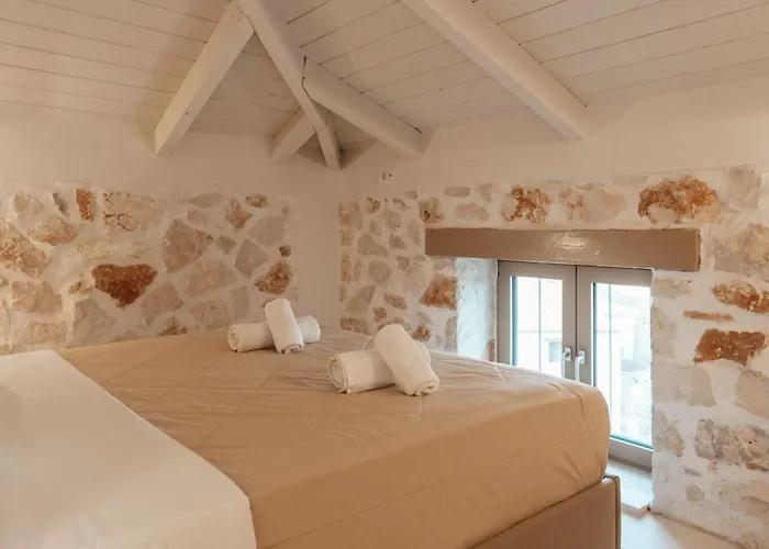 Βίλα Novel With Private Pool, By Zantewize Παντοκράτωρ