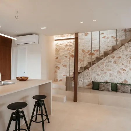Novel With Private Pool - Sleeps 14, By Zantewize Villa *