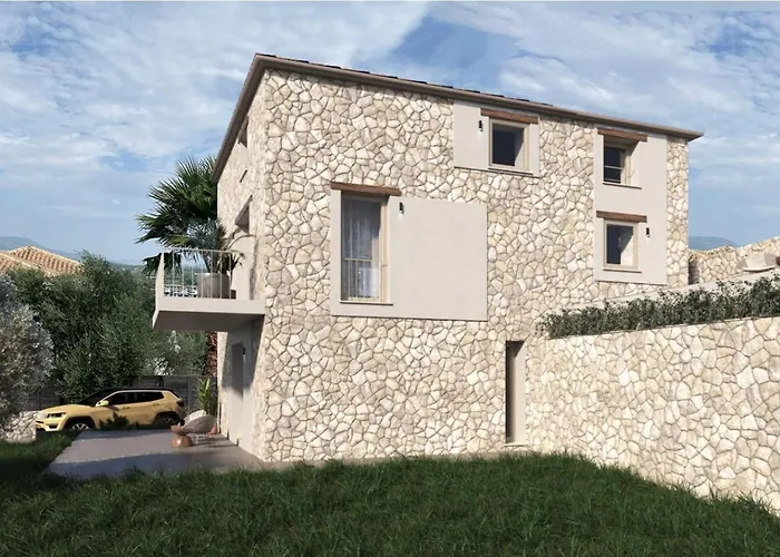 Novel With Private Pool, By Zantewize Villa *